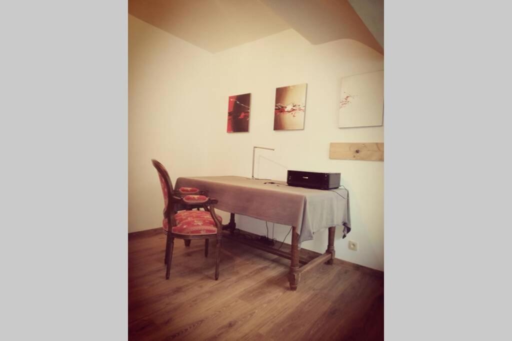Appartement Avec Rooftop Au Centre De Malmedy Exterior foto